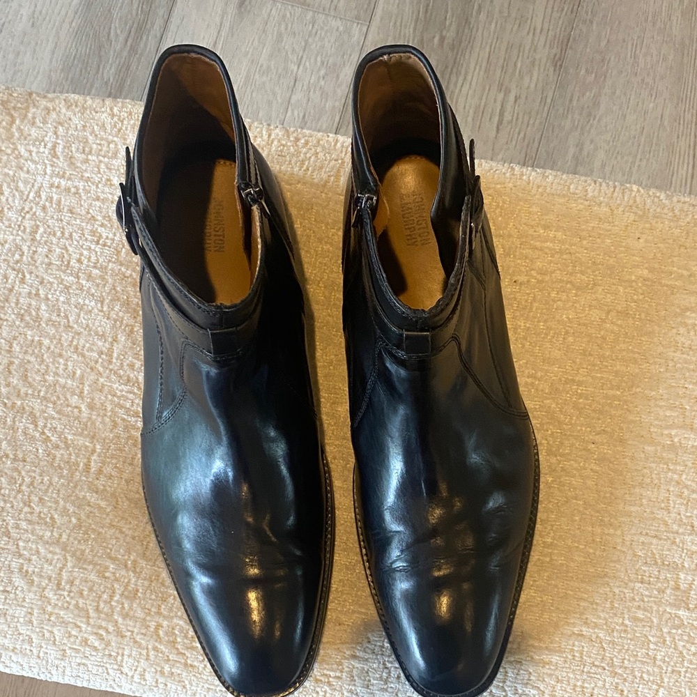 Johnston & Murphy Black Leather  Boots with Side Buckle size 12M - Picture 2 of 8